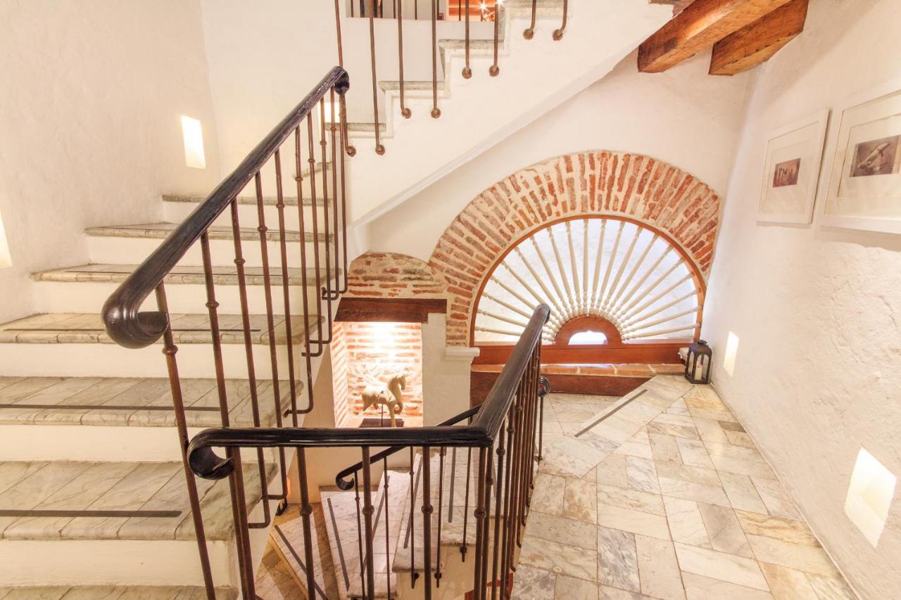 Hotel Boutique Casa Del Coliseo Cartagena Bagian luar foto